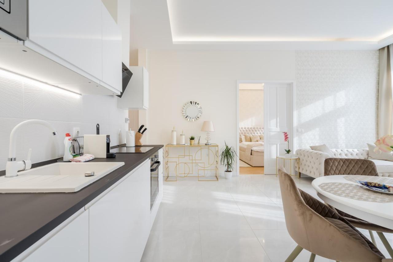 BpR Étienne Charming Apartment Budapest Extérieur photo